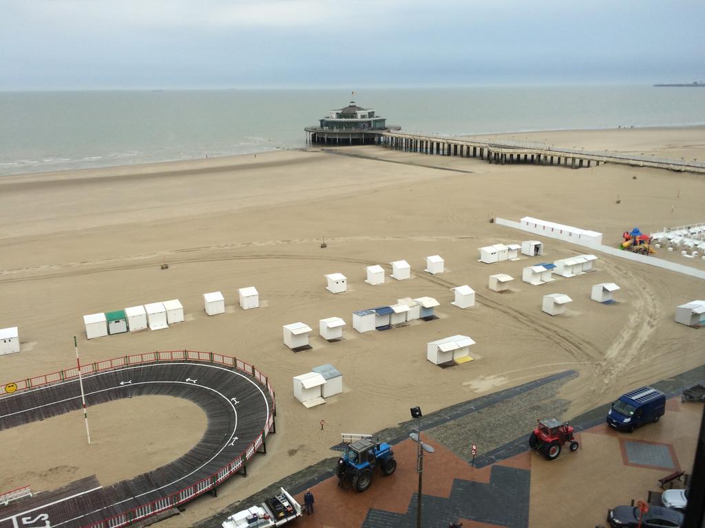 Residentie Maria Lucia Apartment Blankenberge Bagian luar foto