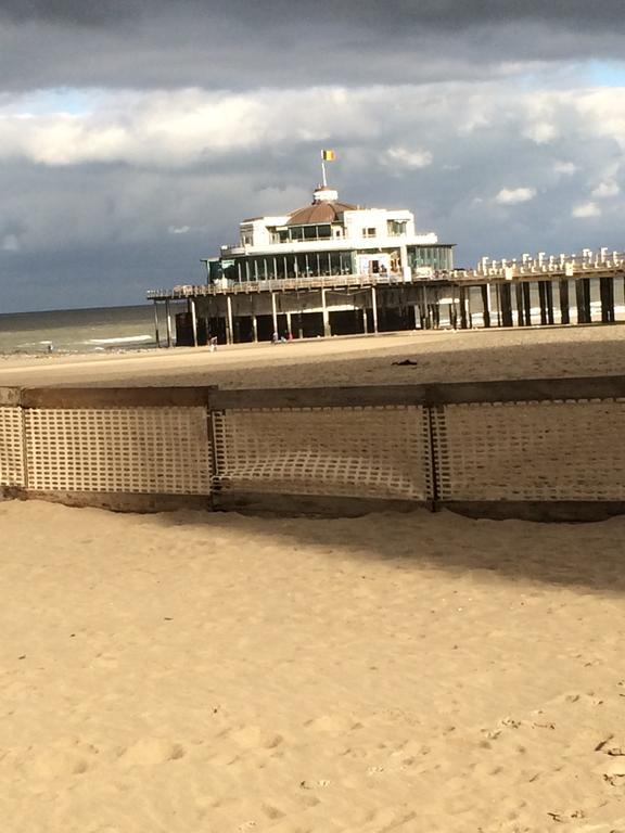Residentie Maria Lucia Apartment Blankenberge Bagian luar foto